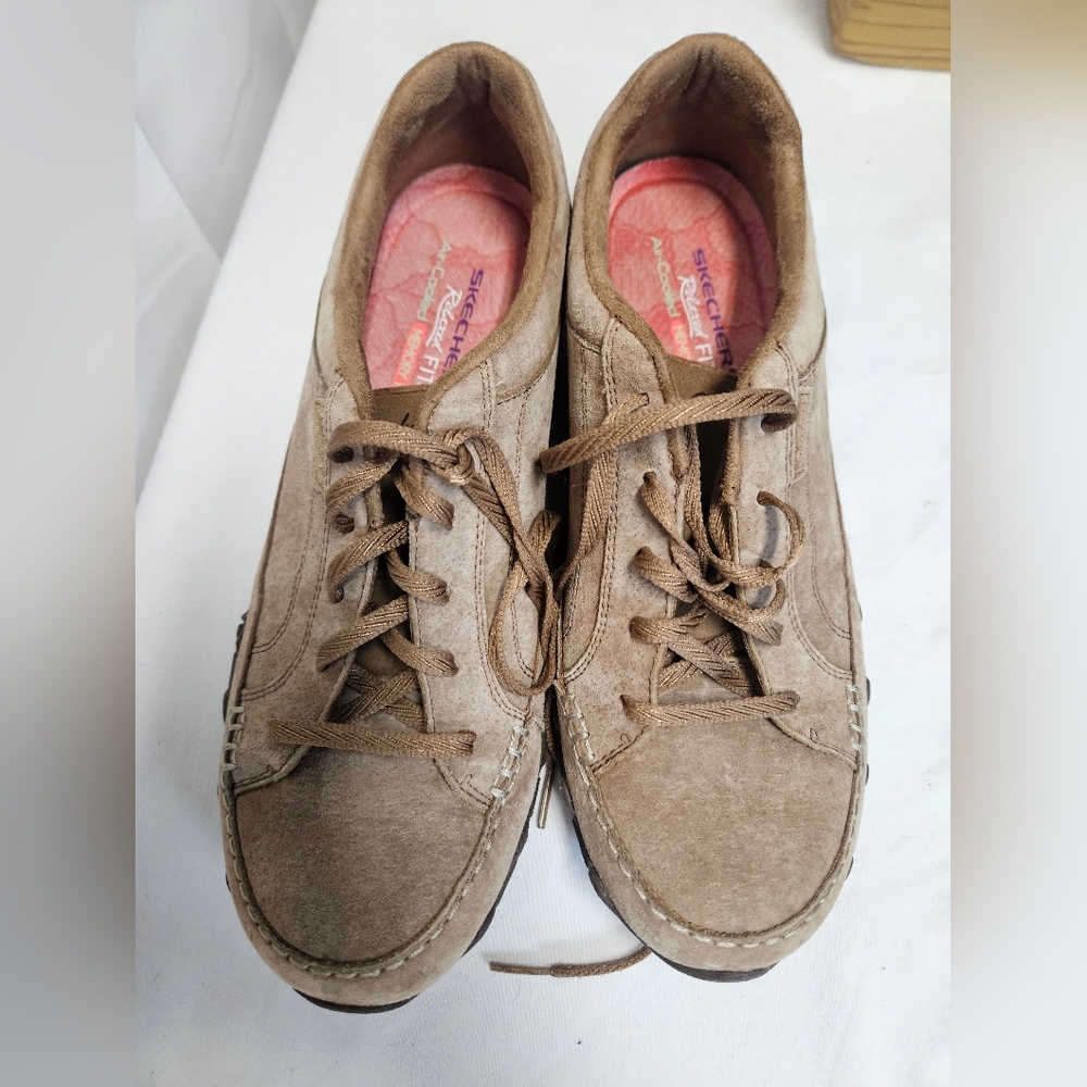 Skechers Women's Brown Suede Lace-Up Sneakers NWOT, Sz 10